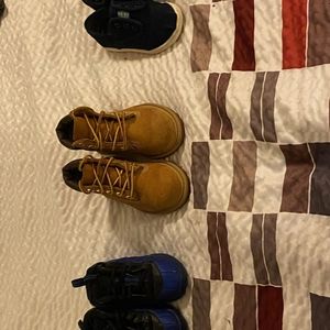 3 pairs of little boys shoes